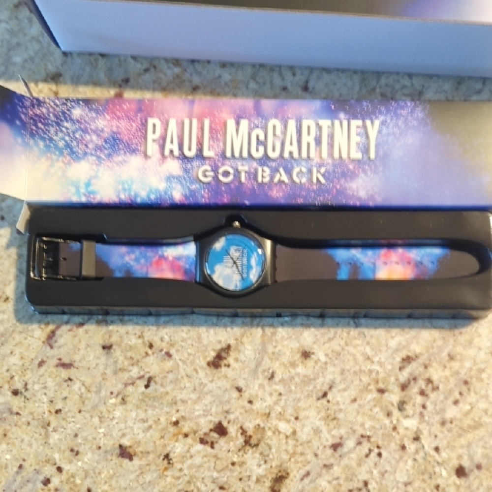 Paul McCartney Got Back Watch - Black and Blue - Picture 2 of 6